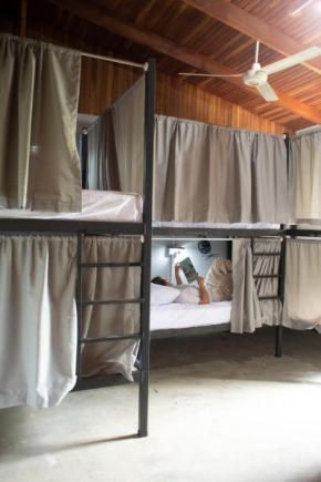 Argdivan Beach Hostel